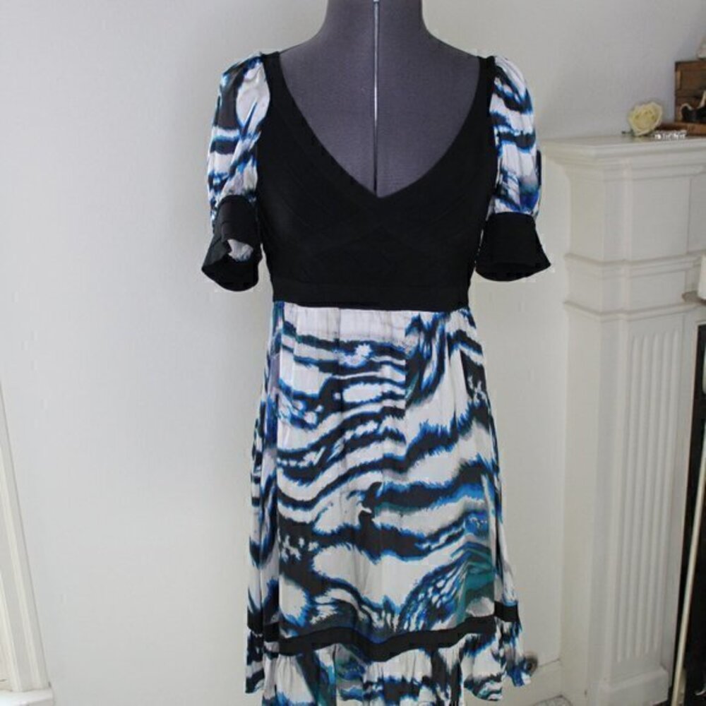 BEBE dress Medium dress Gorgeous quality! Black blue and white